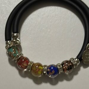 🇮🇹  Murano Glass Black Memory Wire Bracelet